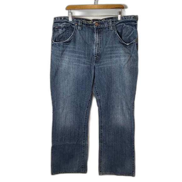 Silver Martin Fit Blue Wash Distressed Faded Relaxed Straight Leg Jeans 44X34 - Picture 3 of 15